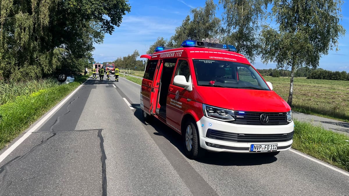 Einsatzleitwagen (ELW 1) der Freiwilligen Feuerwehr Ostseebad Dierhagen – Ansicht 1 von 2